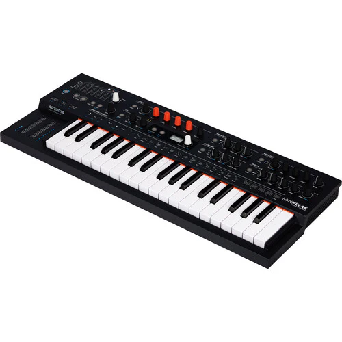 Arturia MiniFreak 6-voice polyphonic hybrid synthesizer (571001) (Open Box) - Image 5