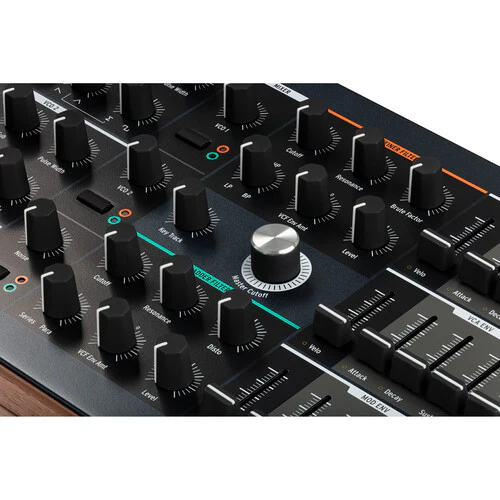 Arturia PolyBrute 6-Voice Polyphonic Morphing Analog Synthesizer - Image 12