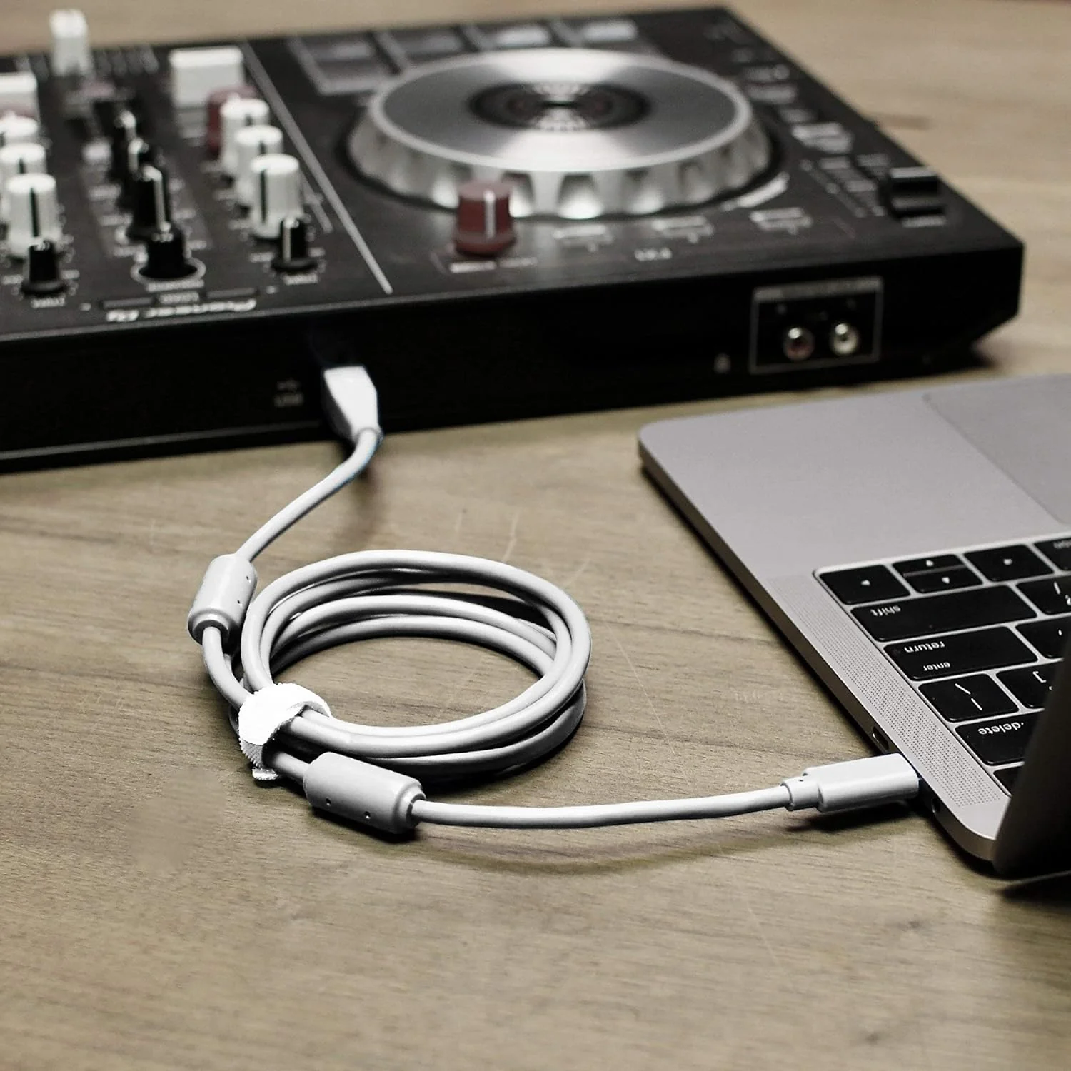 Chroma Cables Audio Optimized USB-C to USB-B Cable White (Open Box) - Image 2