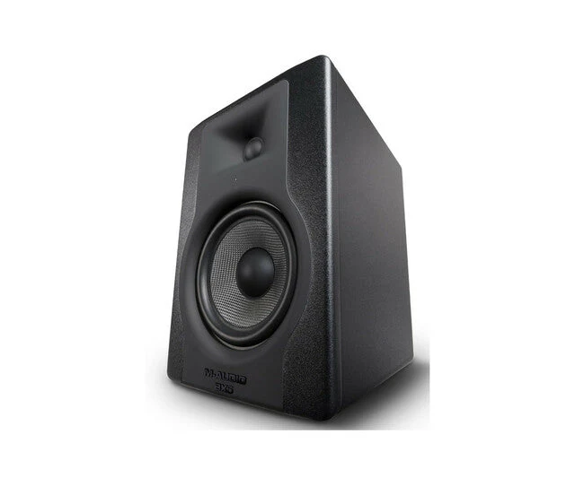 M-Audio BX5 D3 5 inch Powered Studio Monitor (Open Box) - Image 2