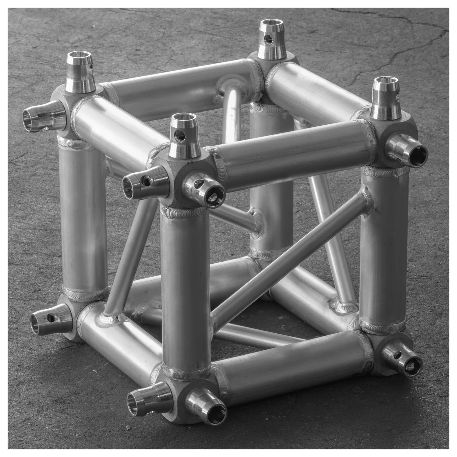 Show Solutions Display Truss System 10-piece Package 8.2 x 8.2 ft / 2.5 x 2.5 m - Image 3